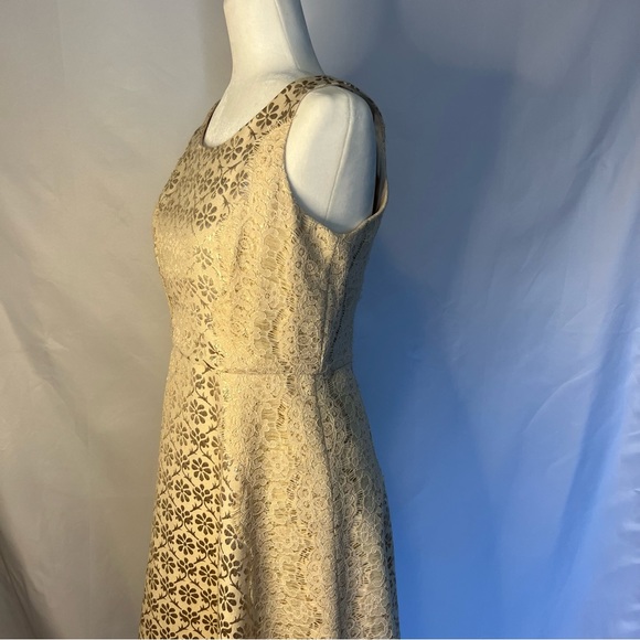 Jessica Simpson gold, lace, size 6 - Picture 3 of 7